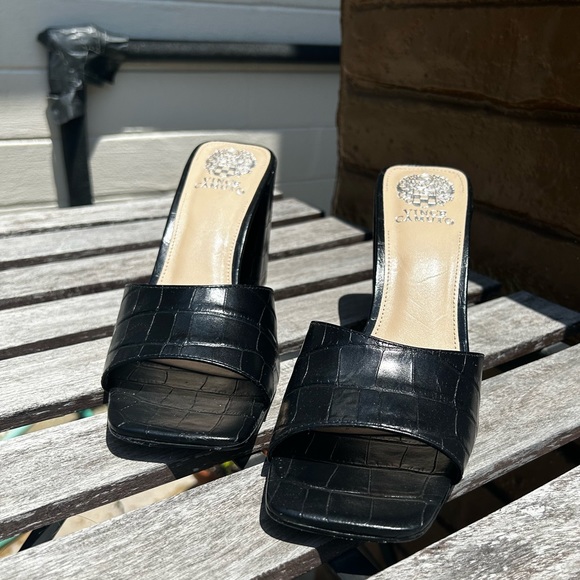 Vince Camuto Daisana Heel Sandal - Picture 2 of 5